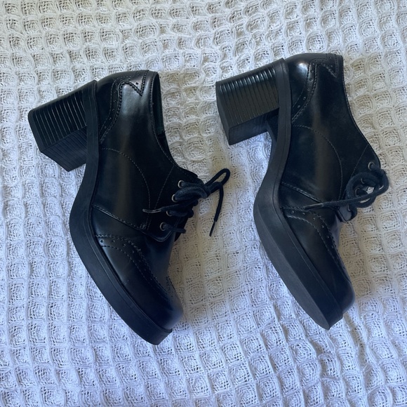 Mudd chunky heel Oxford Brogue Mary Jane lace up shoe - Picture 4 of 7